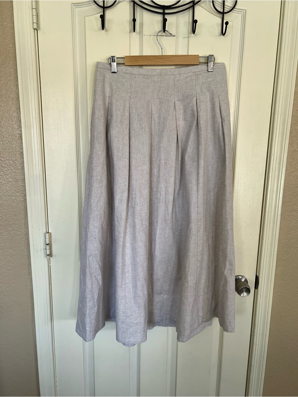 Banana Republic Light Gray Midi Skirt